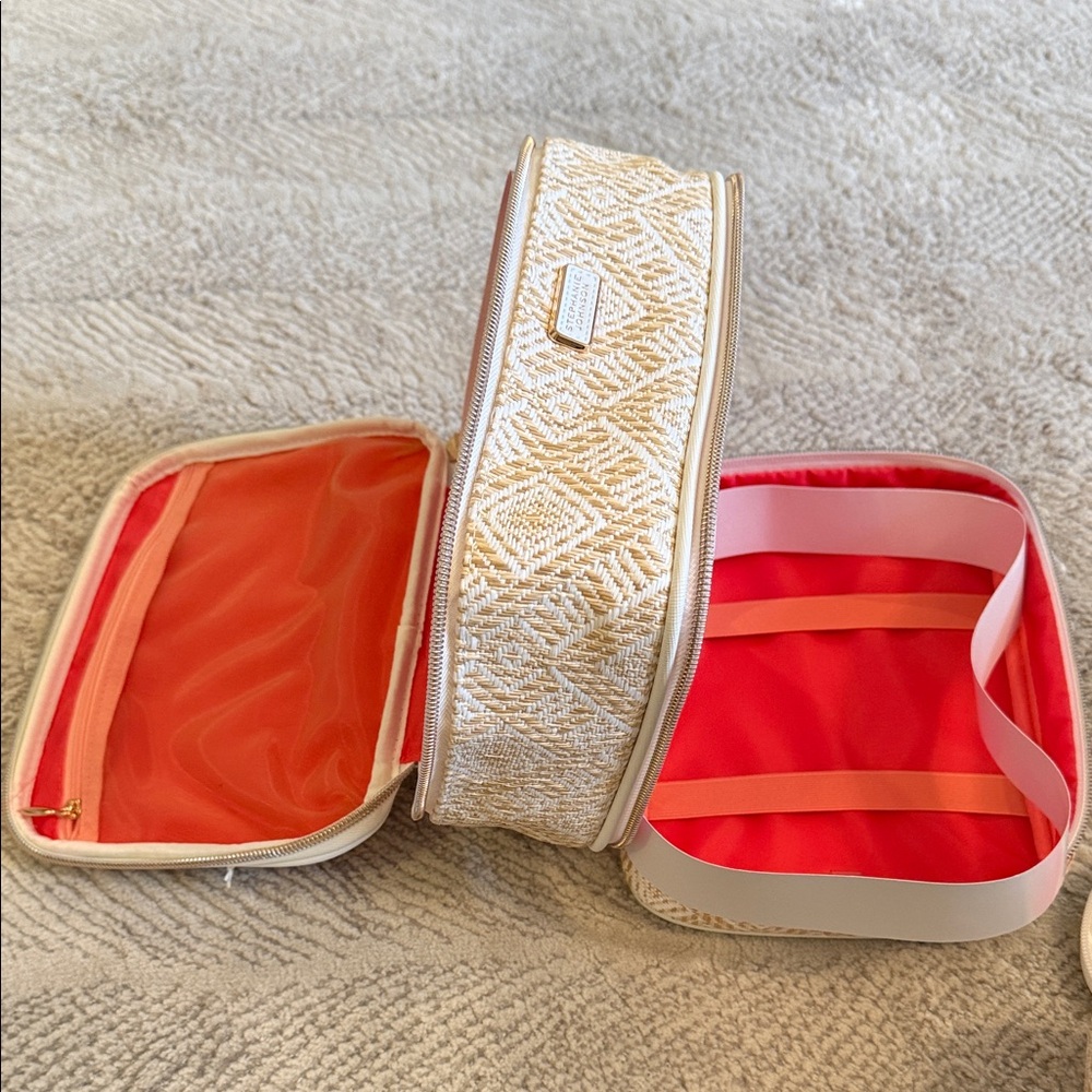 Stephanie Johnson BRAND NEW Tan and Cream Travel Case. (Original price $94) - Picture 11 of 12